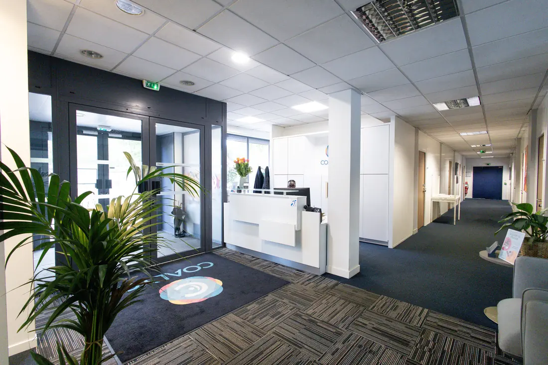 Open-space lumineux chez Coalyo